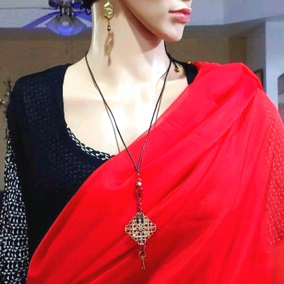 2472NE142 Handmade 2 Pc. Red & Gold Necklace Set - Picture 2 of 6